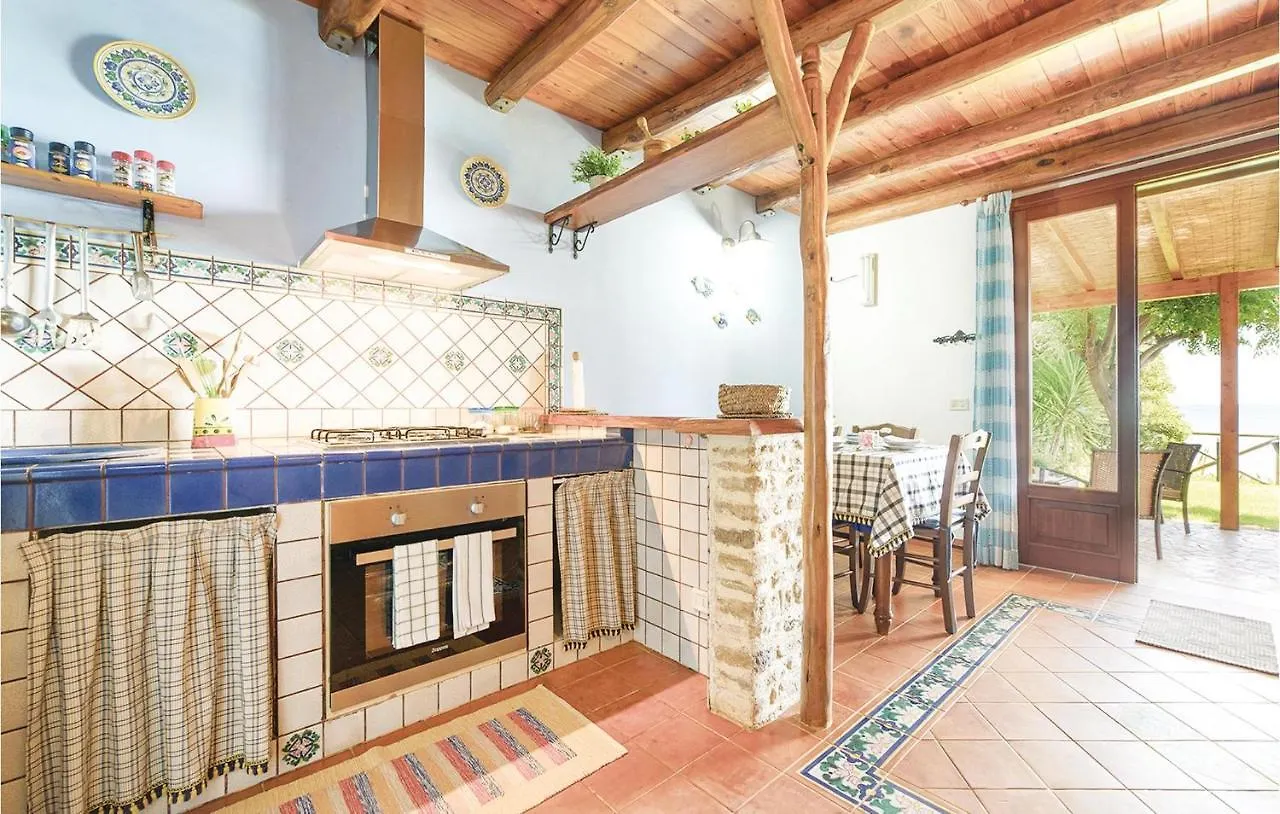 Beautiful Home In Menfi Ag With Kitchenette بورتو بالو إيطاليا